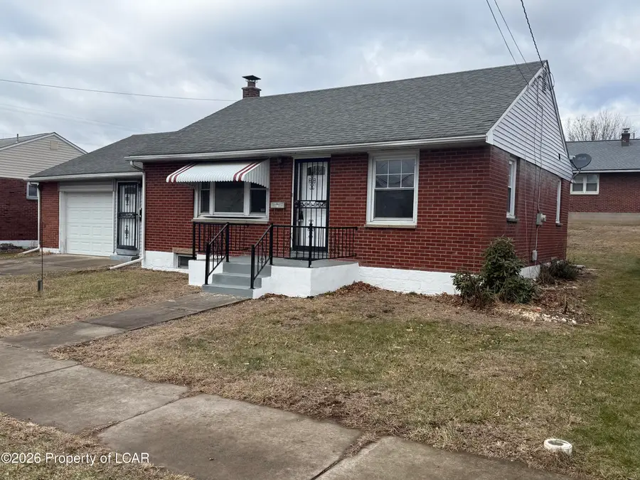 609 E 8th Street, Berwick, PA 18603 - Image #2