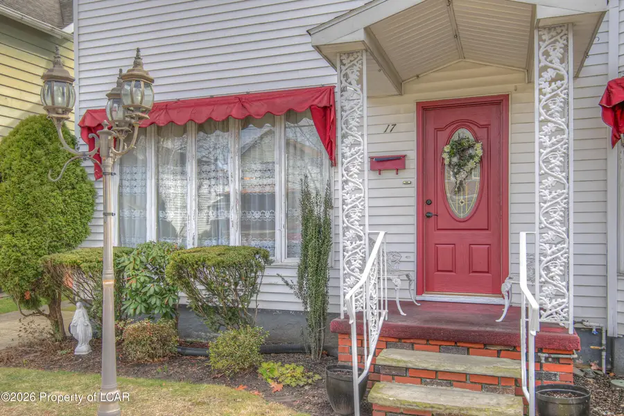 17 Ann Street, West Pittston, PA 18643 - #2