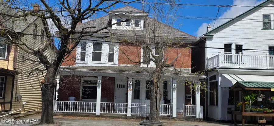 517 Broad Street, Tamaqua, PA 18252 - #3