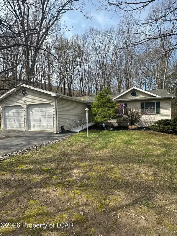 238 Buck Ridge Drive, Drums, PA 18222