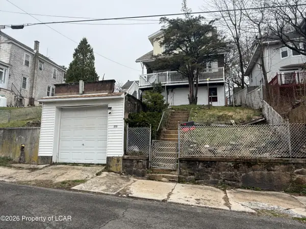 215 Ohio Avenue, Shenandoah, PA 17976