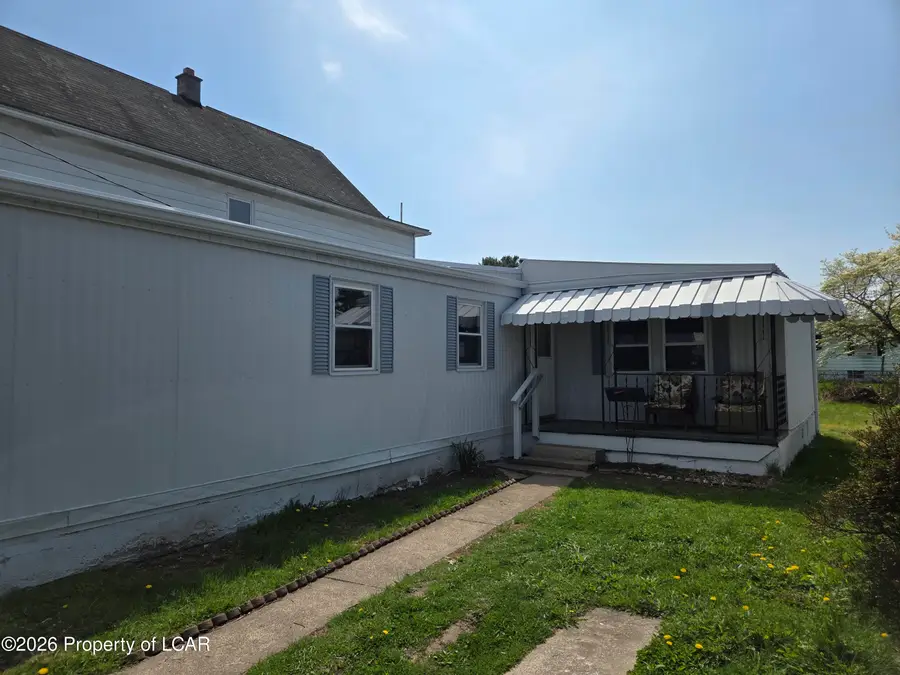 562 Shawnee Street, Hanover, PA 18706 - #3