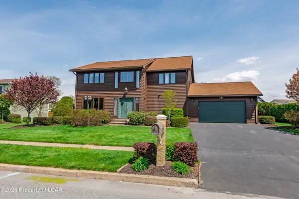 216 Greenwave Boulevard, Larksville, PA 18704