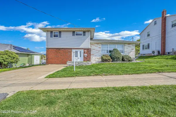 35 Sunrise Drive, Wilkes-Barre, PA 18705