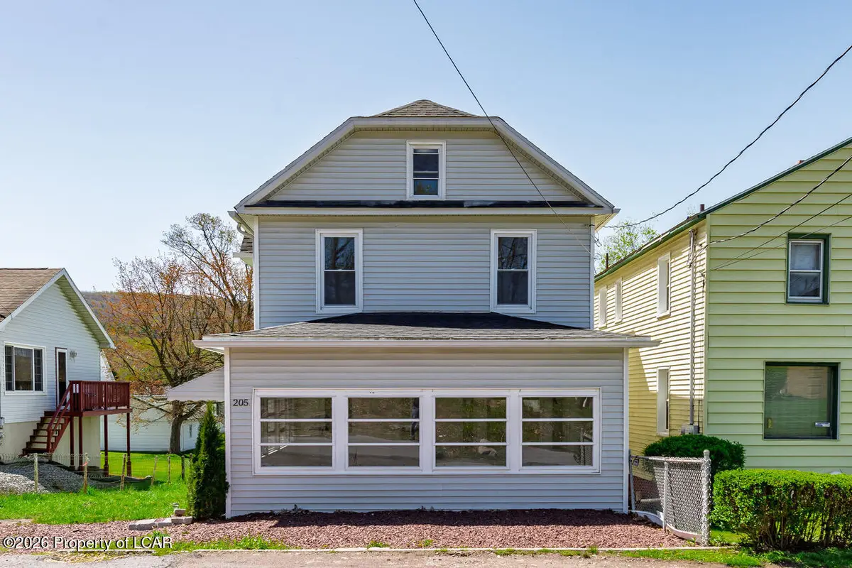 205 Iroquois Avenue, Plains, PA 18702 - #1
