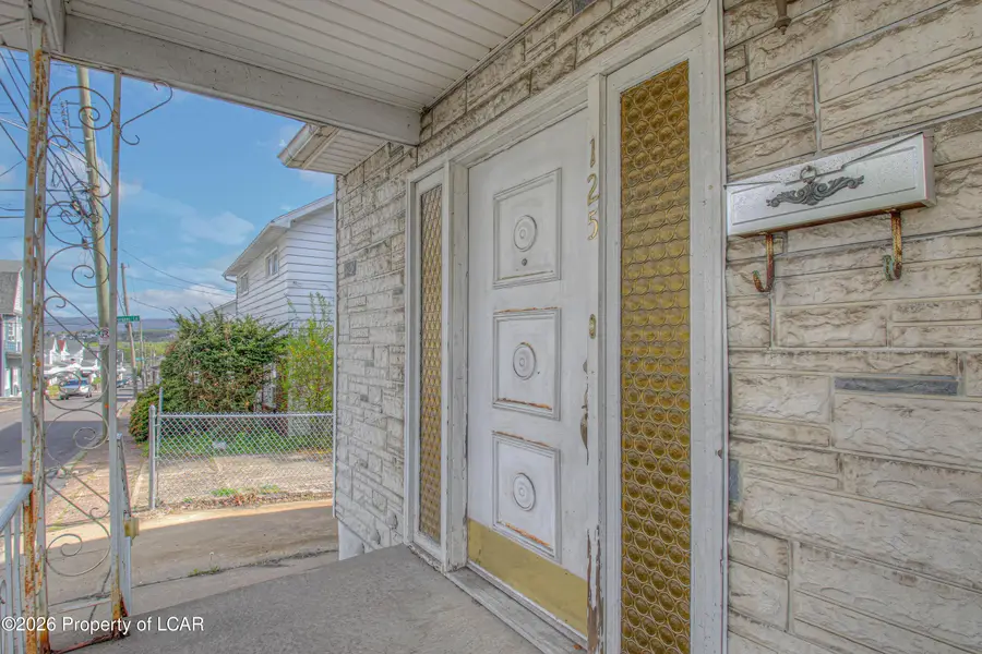 125 Coal Street, Plymouth, PA 18651 - #2