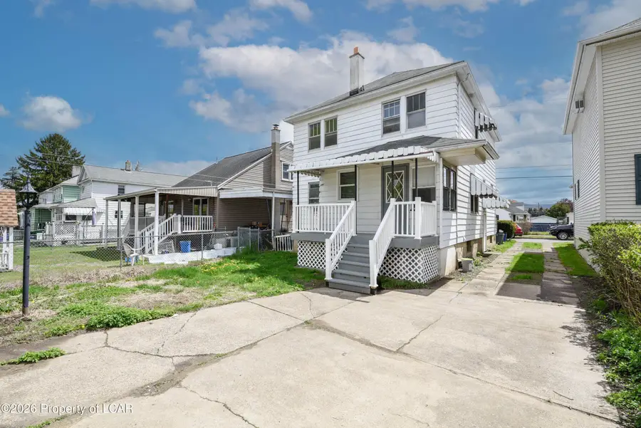 27 Goeringer Avenue, Hanover, PA 18706 - #3