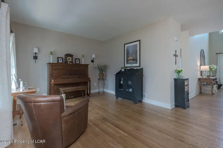 312 Links Court, Drums, PA 18222 - #2