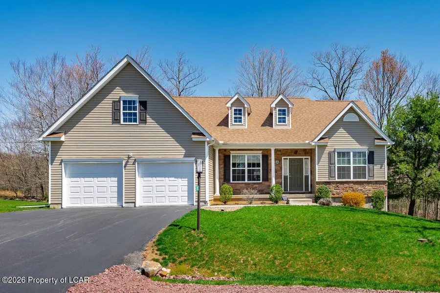 309 Golden Oaks Drive, White Haven, PA 18661 - #2