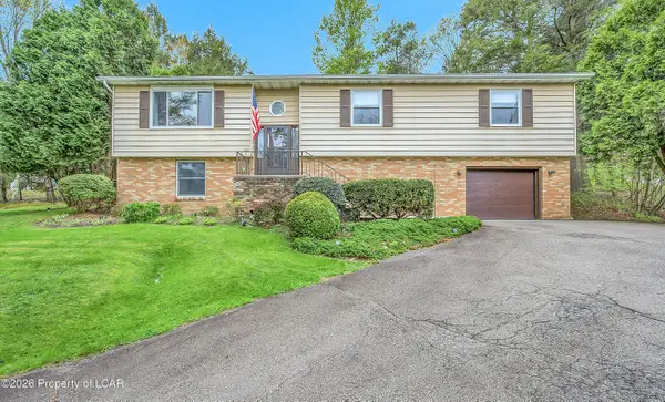 126 Abby Road, Falls, PA 18615