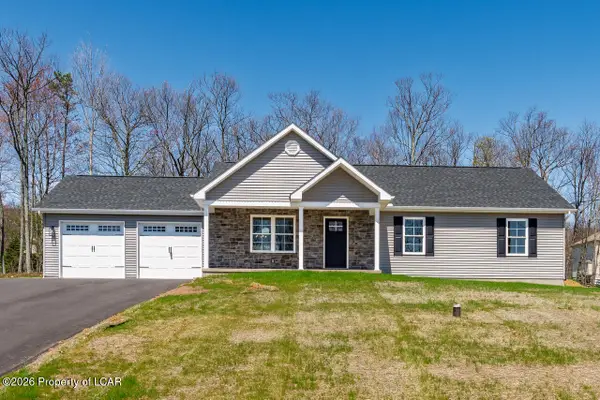 231 Mountain Road, Drums, PA 18222