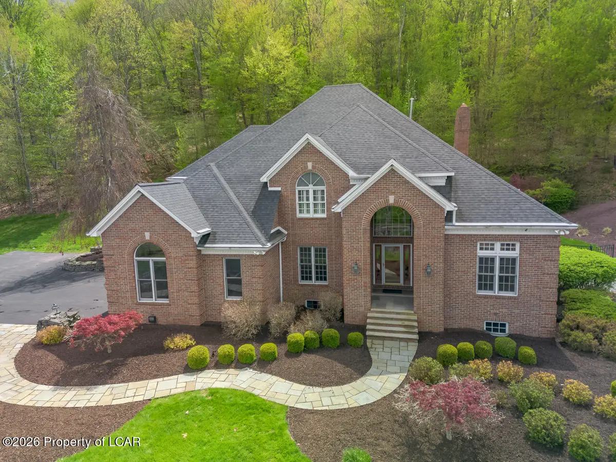 611 Lake Louise Road, Dallas, PA 18612 - #1