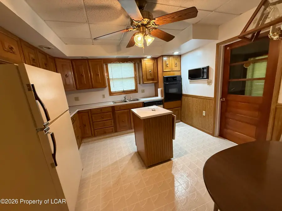 213 Grant Street, McAdoo, PA 18237 - #3