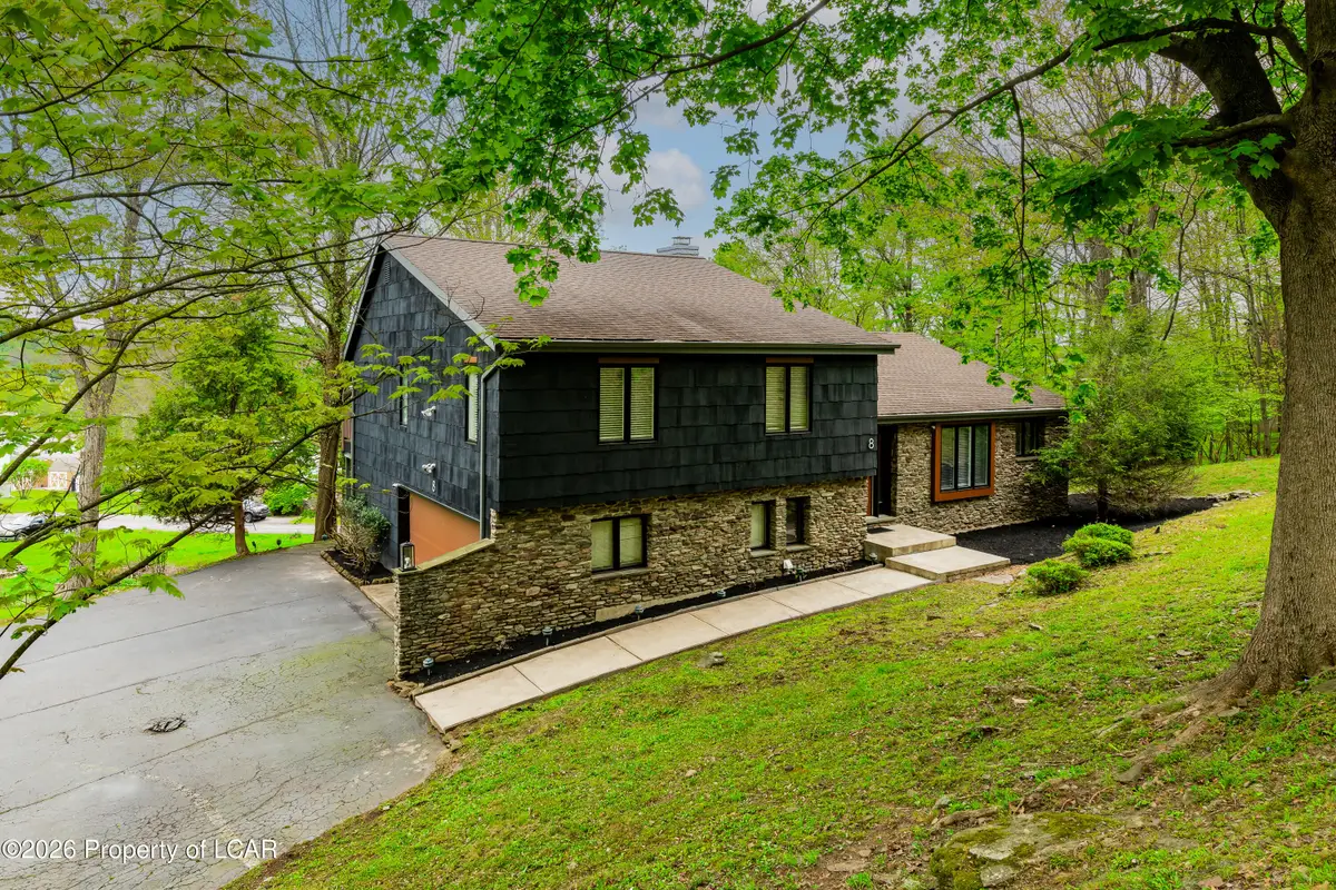 8 Marywood Drive, Dallas, PA 18612 - #1