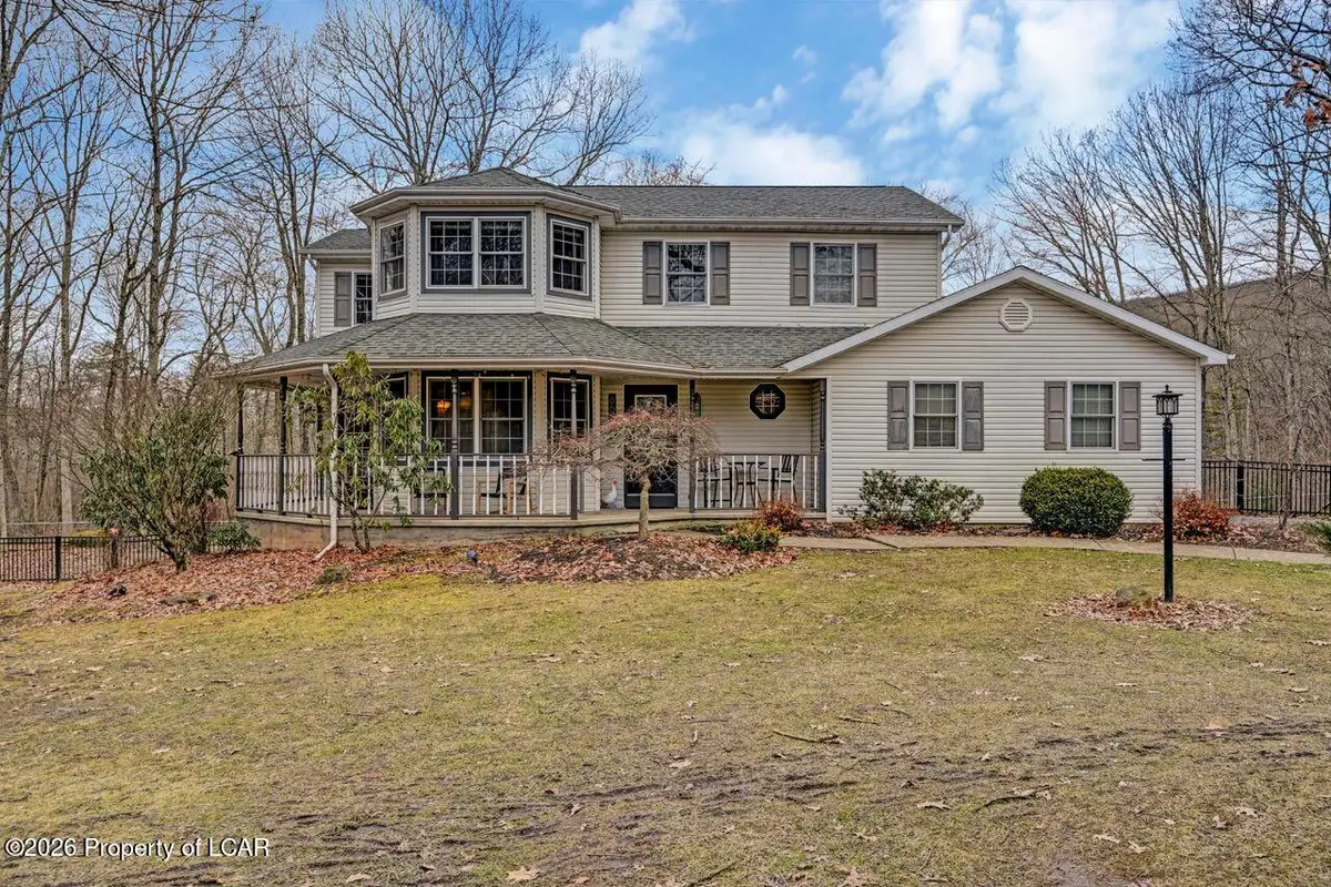 865 Lakeview Drive, Mountain Top, PA 18707 - Image #1