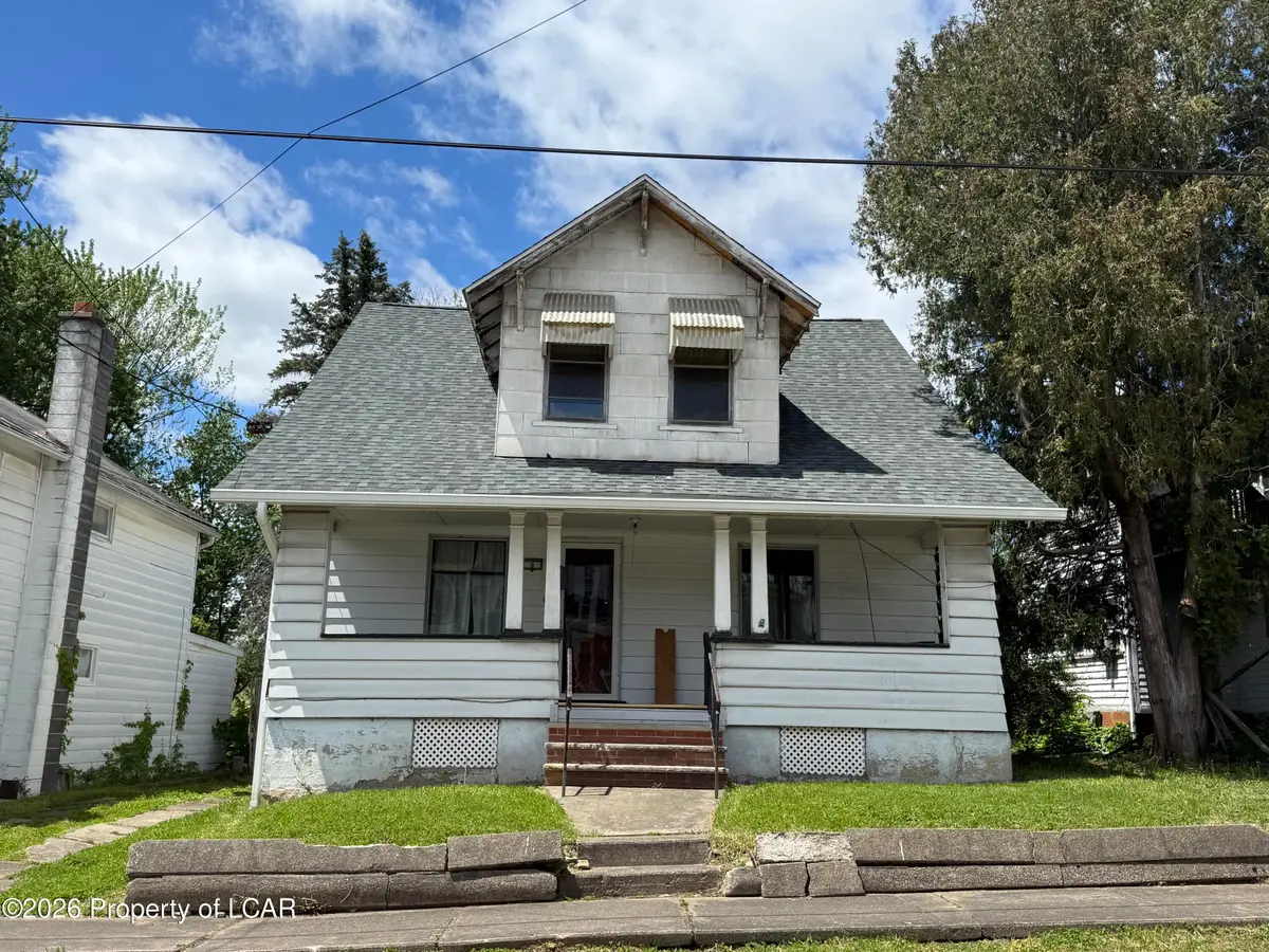 6 Prospect Street, Pittston, PA 18640 - #1