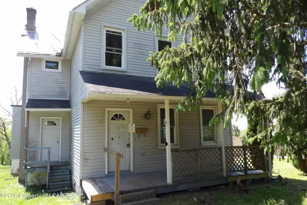 19 Chestnut Street, Mountain Top, PA 18707