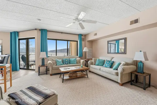 39-201 Midlake Drive, Lake Harmony, PA 18624