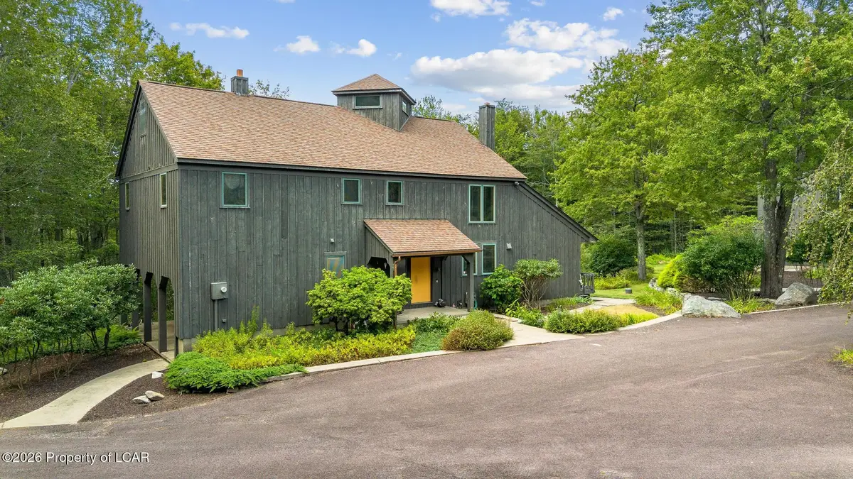 20 Old Gravity Road, Carbondale, PA 18407 - #1