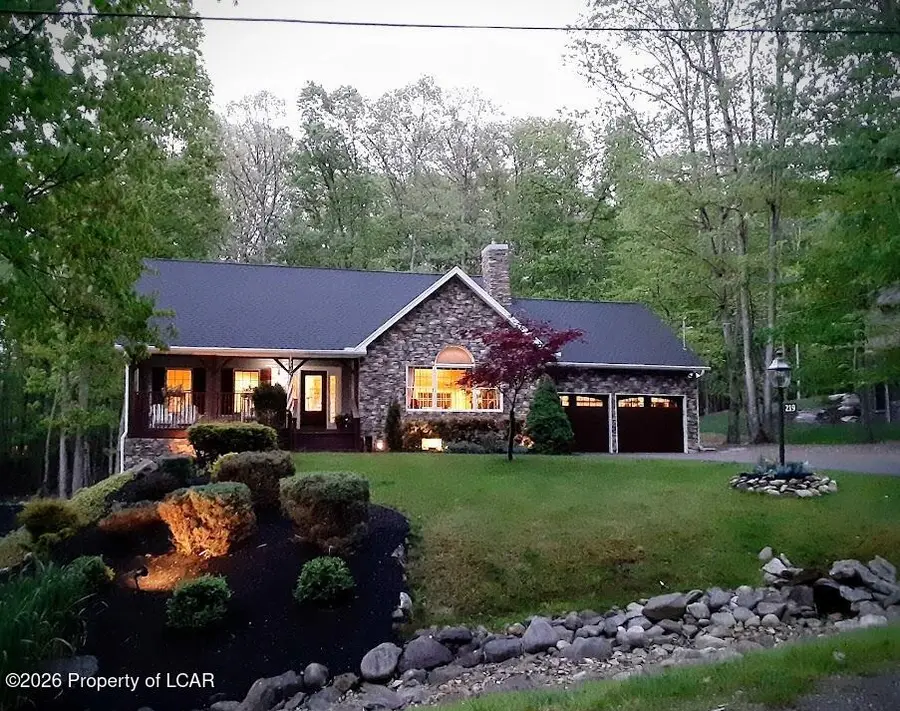 219 Owego Drive, Hazleton, PA 18202 - #2