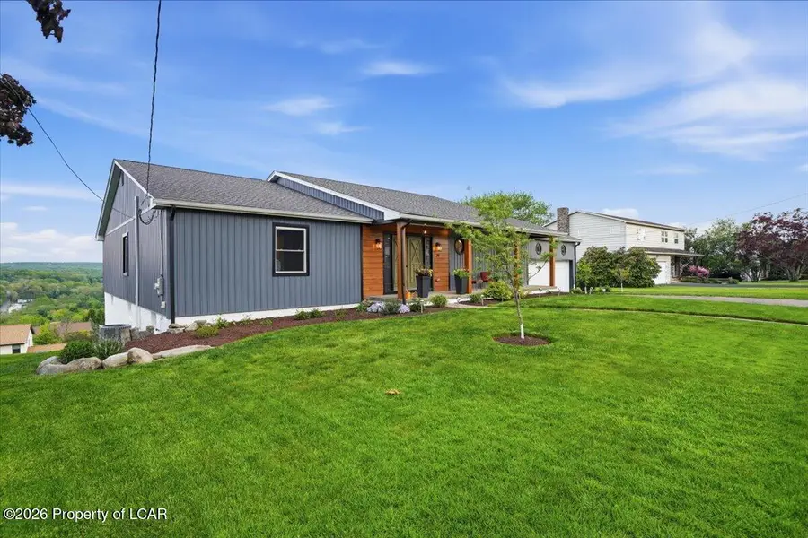 29 Windsor Drive, Dallas, PA 18612 - #2