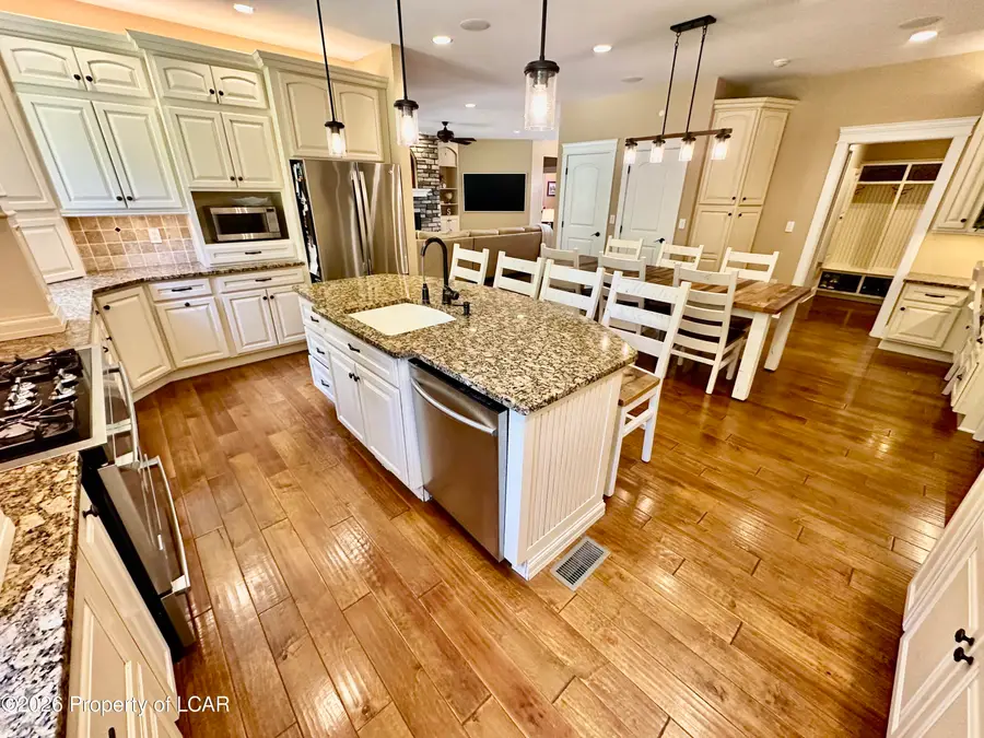 228 Windsor Way, Roaring Brook, PA 18444 - #3