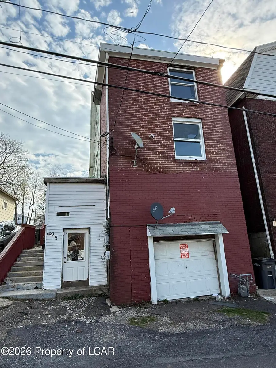 625 Arthur Street, Hazleton, PA 18201 - #2