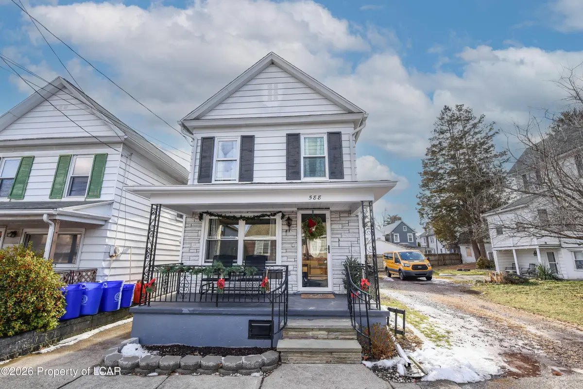 588 Shawnee Street, Hanover Township, PA 18706 - Image #1