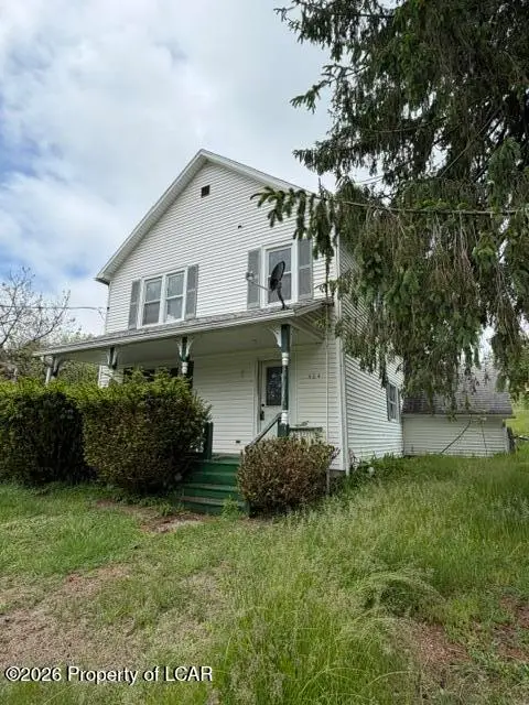 304 Village Road, Dallas, PA 18612 - #1