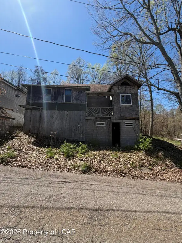 61 Trolley, Harveys Lake, PA 18618