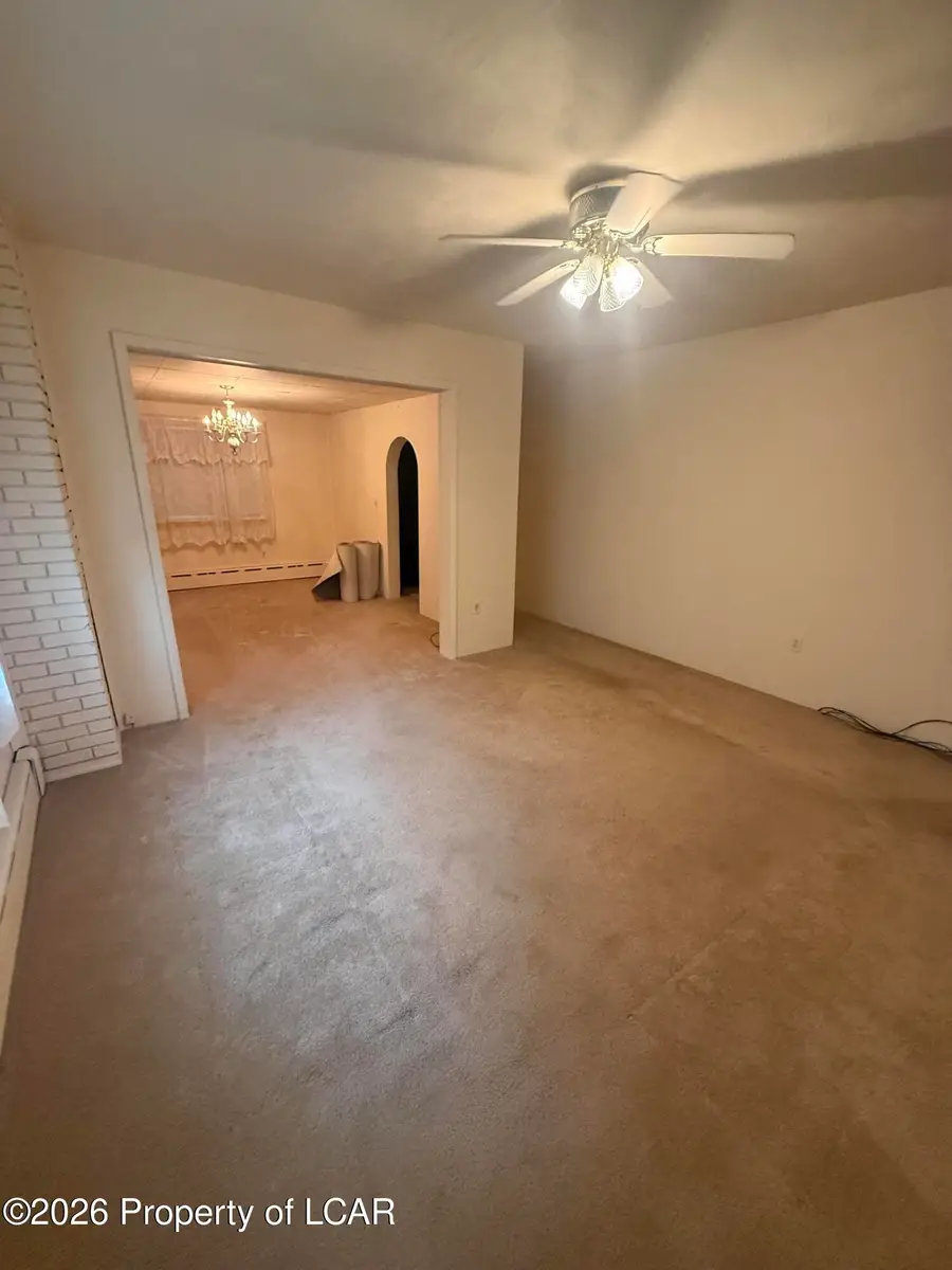 655 Hayes Street, Hazleton, PA 18201 - #2