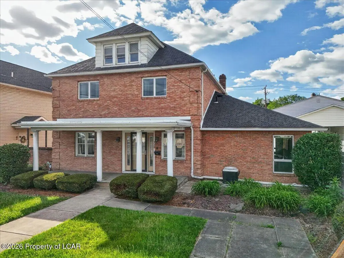 930 Wyoming, West Pittston, PA 18643 - #1