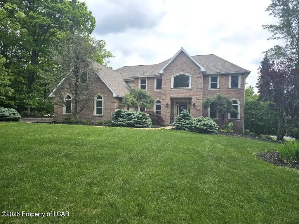 7 Winterberry Drive, Dallas, PA 18612 - #1