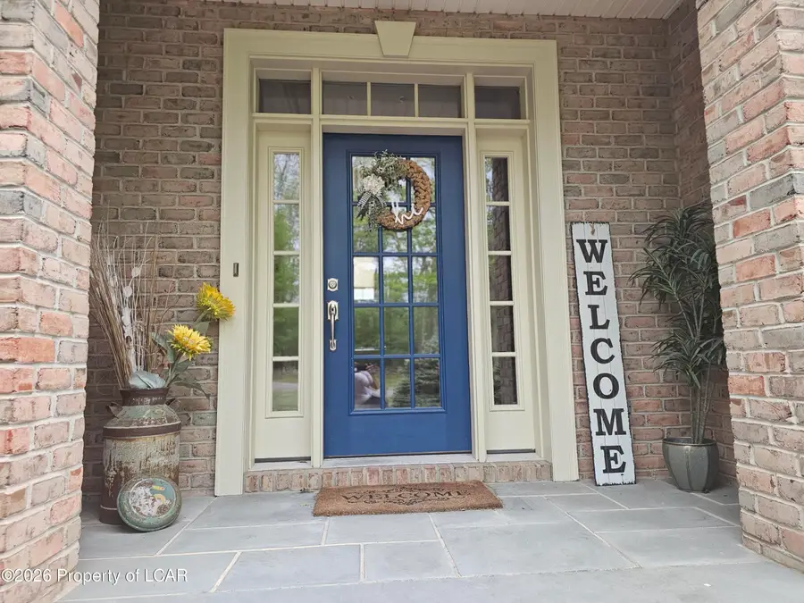 7 Winterberry Drive, Dallas, PA 18612 - #3