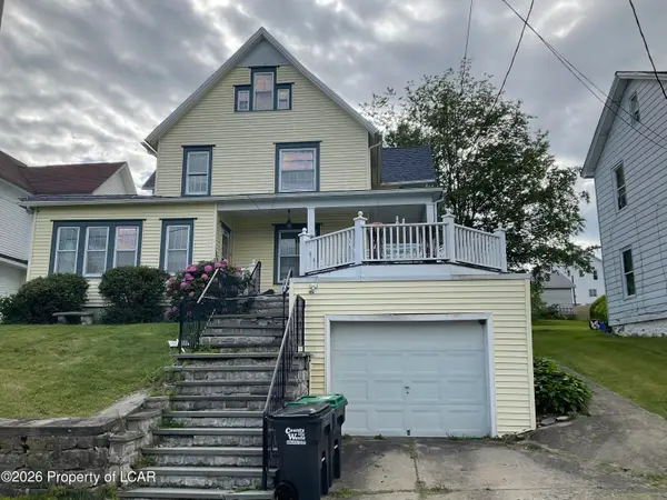 521 Delaware Street, Forest City, PA 18421
