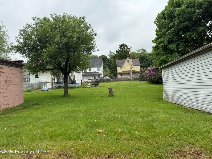 1003 Schwabe Street, Freeland, PA 18224 - #3