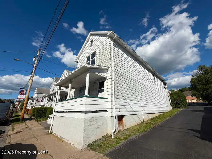 15 Walnut Street, Wilkes Barre, PA 18702 - #3