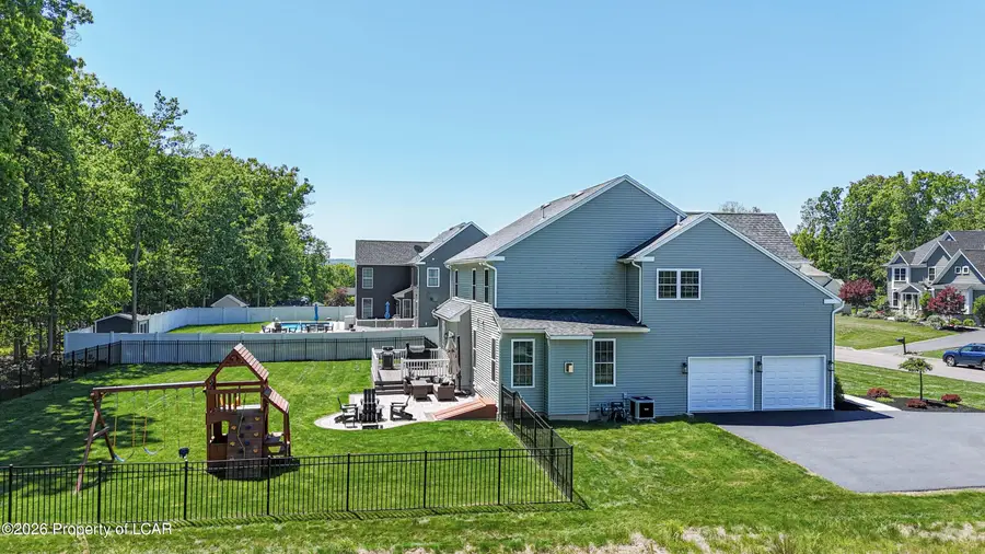 1166 Woodberry Drive, Mountain Top, PA 18707 - #2