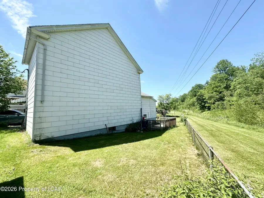 153 Grant Street, McAdoo, PA 18237 - #3