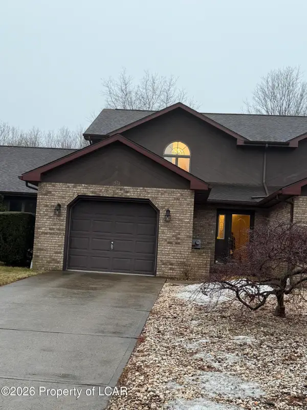 1512 Poolside Drive, Hazle Twp, PA 18202