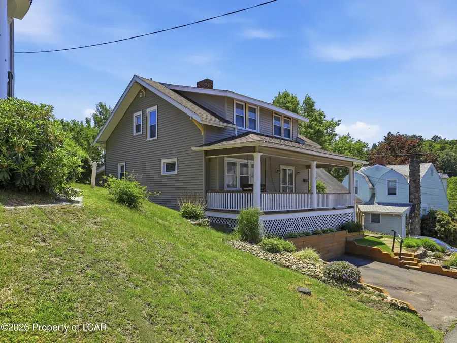 15 Baldwin Street, Dallas, PA 18612 - #3