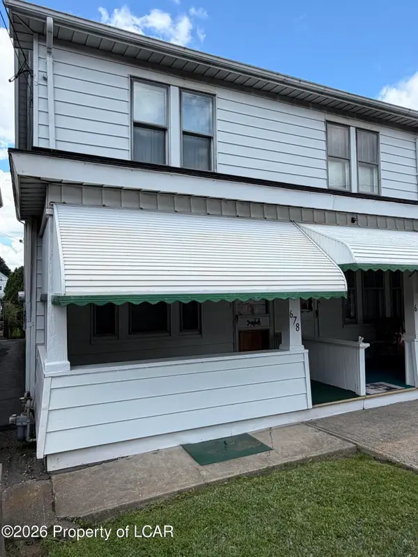 678 Locust Street, Hazleton, PA 18201