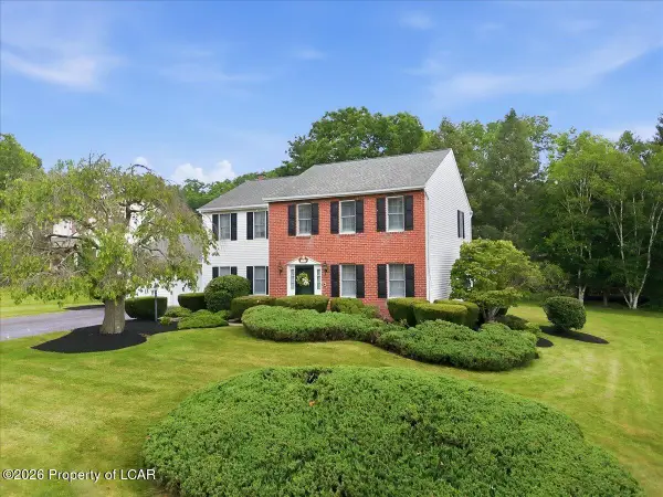 107 Eastview Circle, Sugarloaf, PA 18249