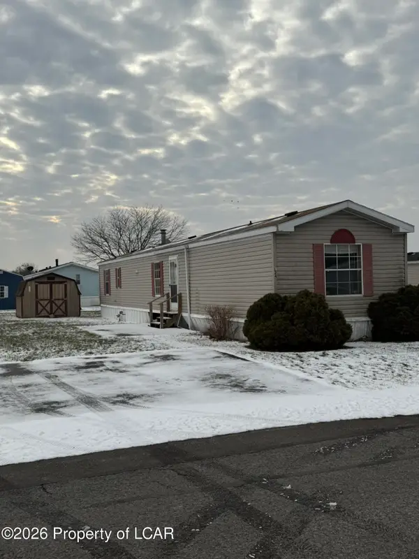 24 Loop Road, Watsontown, PA 17777