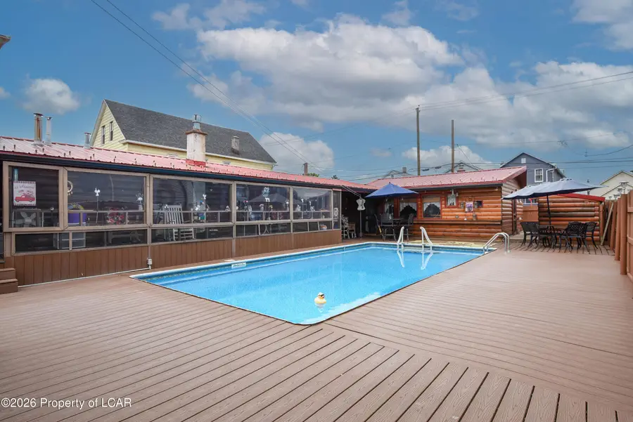 566 Nanticoke Street, Hanover, PA 18706 - #2