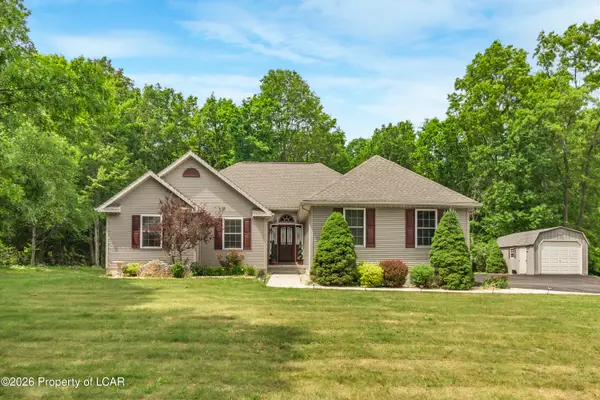 40 Hemlock Drive, Sheppton, PA 18248
