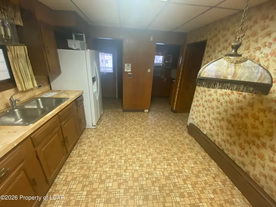 993 Peace Street, Hazleton, PA 18201 - Image #2