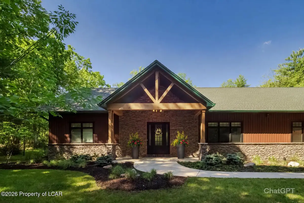 387 Main Road, Mountain Top, PA 18707 - #1