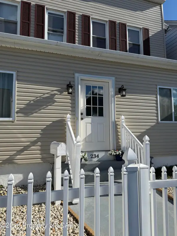 234 Carleton Avenue, Hazleton, PA 18201