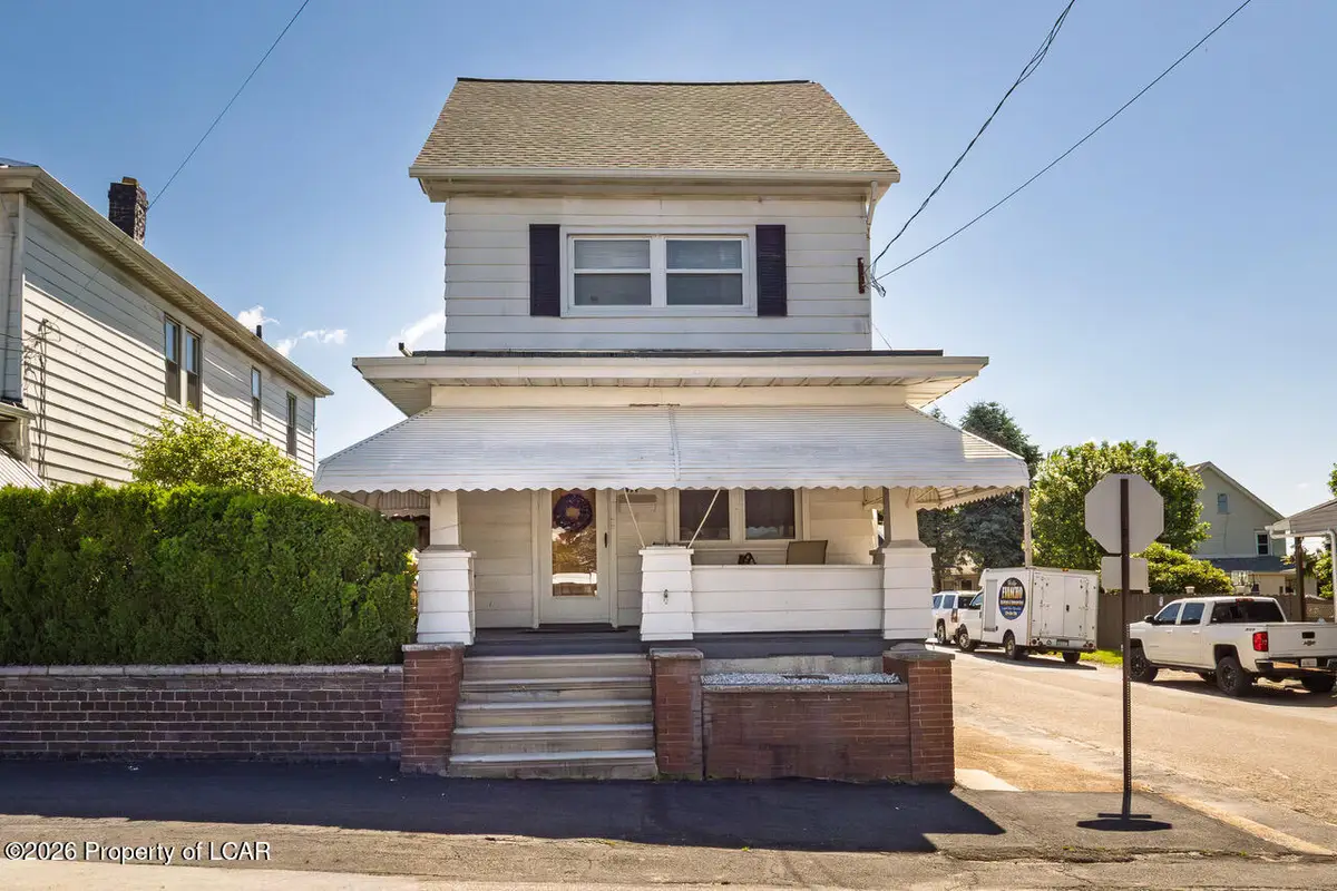 541 Cleveland Street, Hazleton, PA 18201 - #1